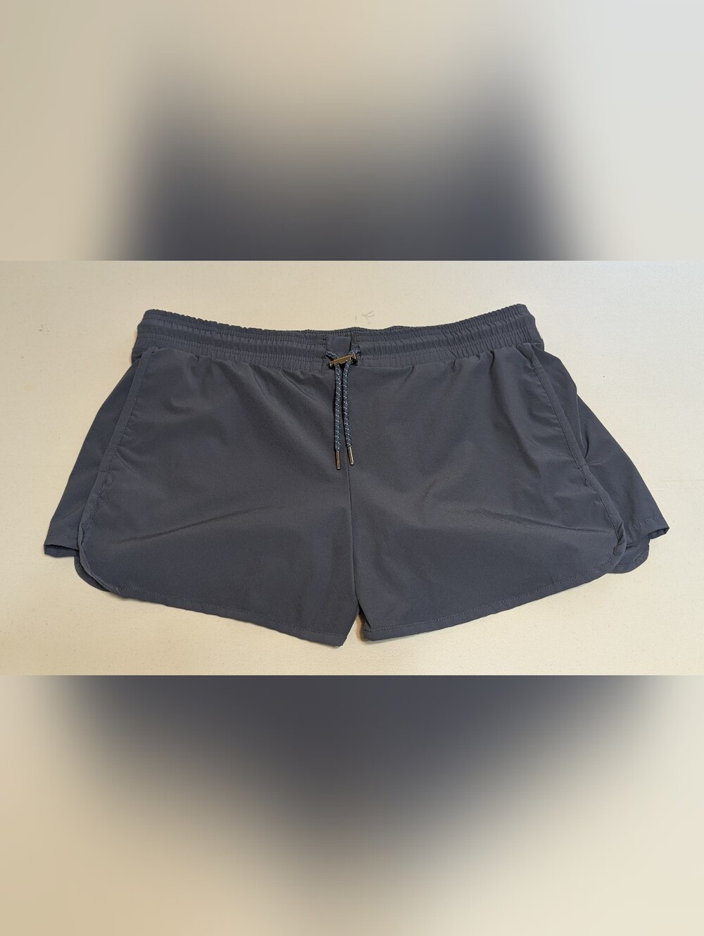 Avalanche shorts, men's large/women's XL